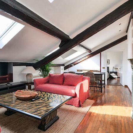 Elegant P.Venezia Attic Apartment Milan Luaran gambar